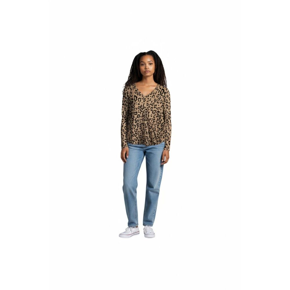 Maysoar Size Large Cheetah Print Top -- ITEM #3348